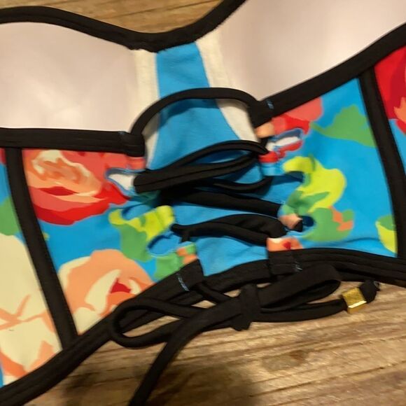 ⭐️Betsey Johnson vintage style swim top - Picture 7 of 9